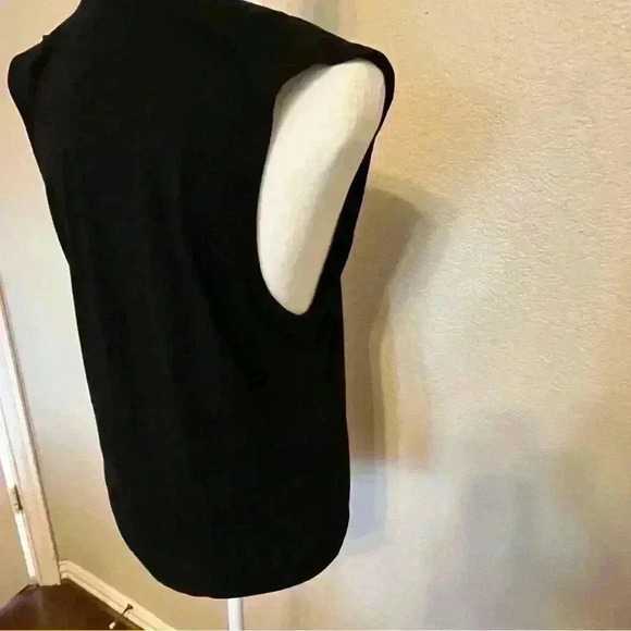 Next Level brand muscle style sleeveless cotton shirt size medium - Picture 7 of 9